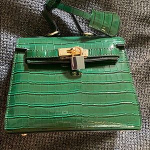 Fashion Nova Chic Crossbody Bag